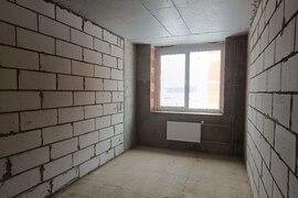 Продается 2к квартира с кухней-гостин...