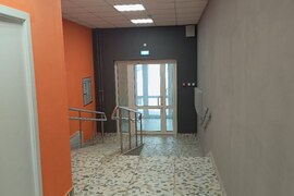 Продается 2к квартира с кухней-гостин...