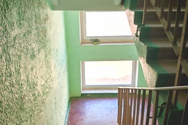 Продам 2 комн. кв. под ремонт