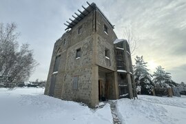 Дом на участке 10 соток в деревне Ива...