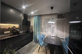 Трехкомнатная квартира в МИТИНО у метро.