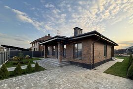 Продается 1-этажный дом, 136 м²
Расп...