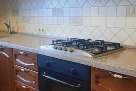 Дом и баня на участке 12 соток