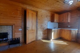 Дом и баня на участке 12 соток