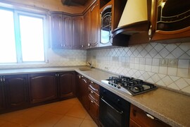 Дом и баня на участке 12 соток