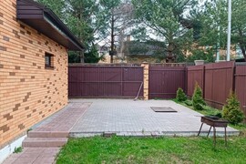 (#514363-ВО) Продается просторный 2-х...