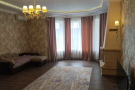 (#514363-ВО) Продается просторный 2-х...