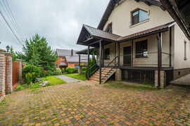 Истра, улица Весенняя, 1